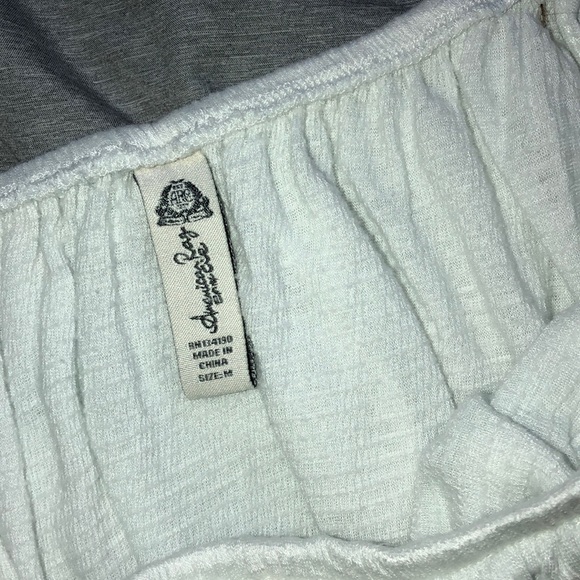 Women’s off the shoulder shirt - Picture 2 of 2